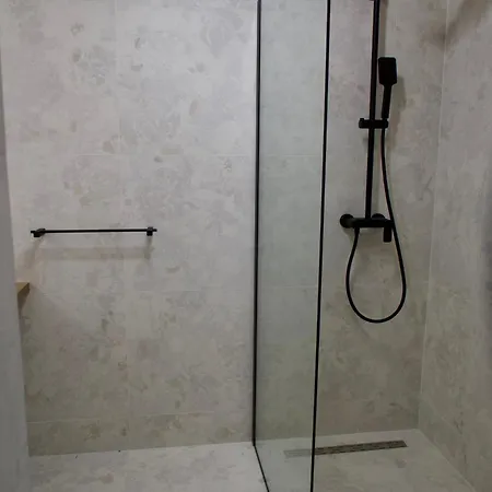 Olivetum Luxury With Pool Apartment